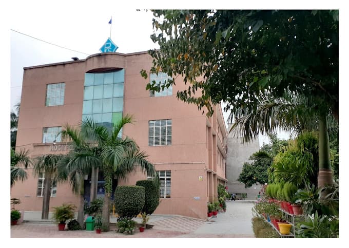 Rockford Convent Senior Secondary School Sector 10a photo 2