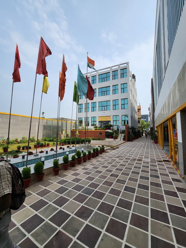 Siri Shiv Chaitanya Academy School Kalan photo 3