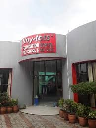 Tiny Tots Foundation School Sector 4 photo 2