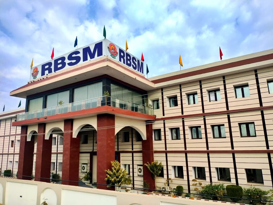 R B S M Public School Bhondsi photo 3