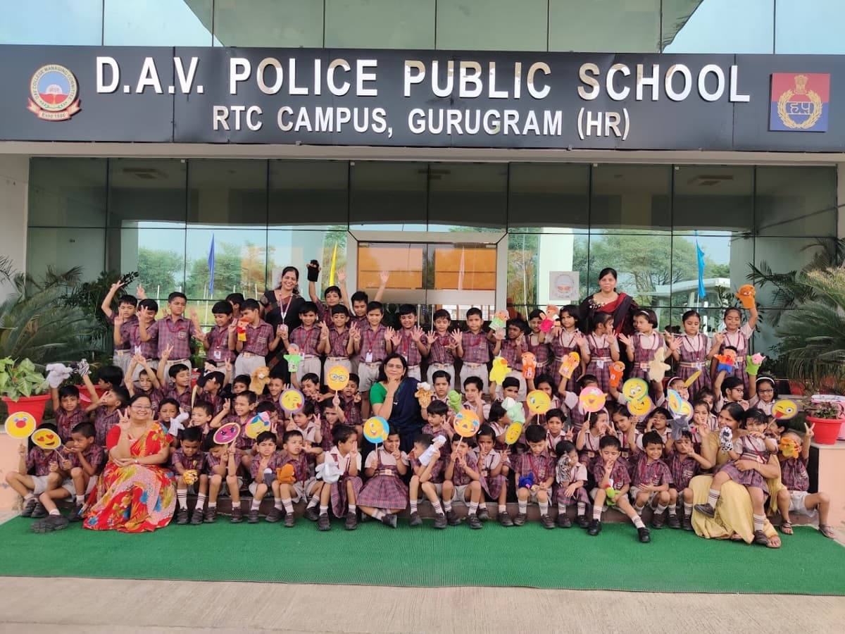 Dav Police Public School Bhondsi photo 3