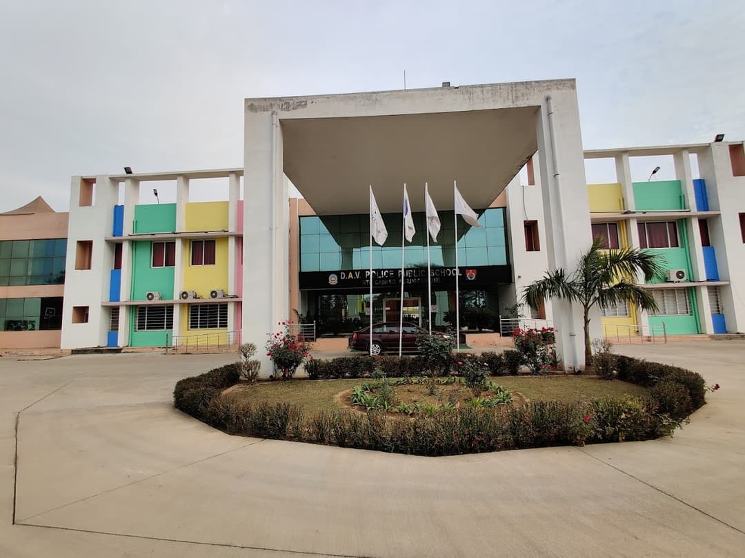Dav Police Public School Bhondsi photo 2