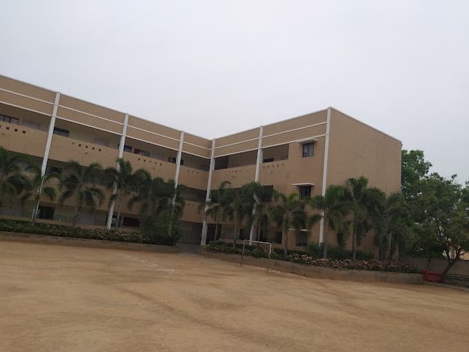 Sri Nikethan Matric School Rajajipuram photo 3