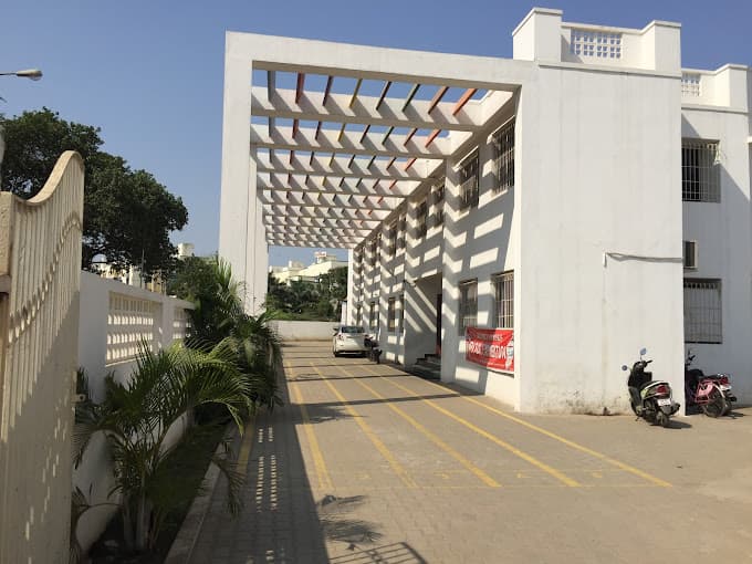 The Schram Academy Maduravoyal photo 4