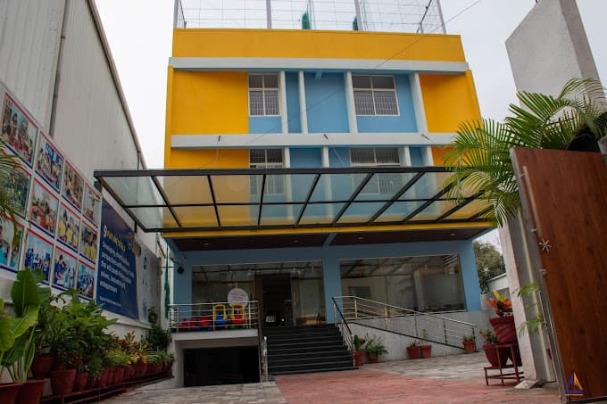 Prestige School photo 3
