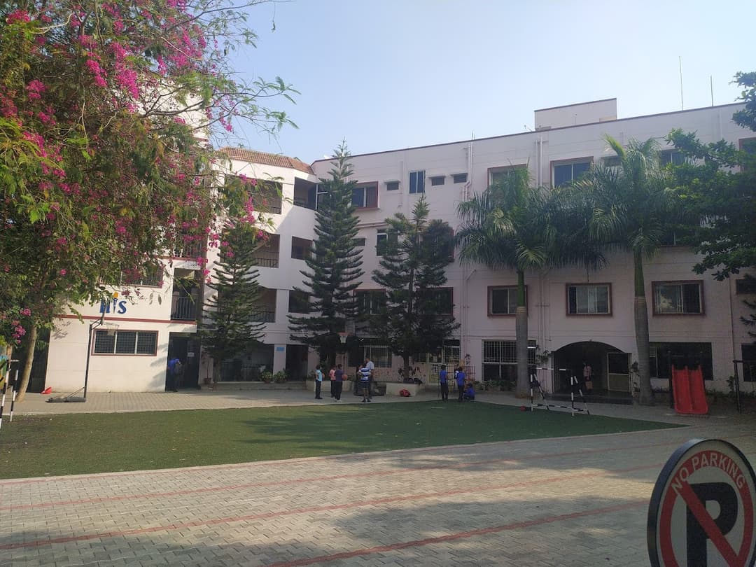 Heritage International School HBR Layout photo 9