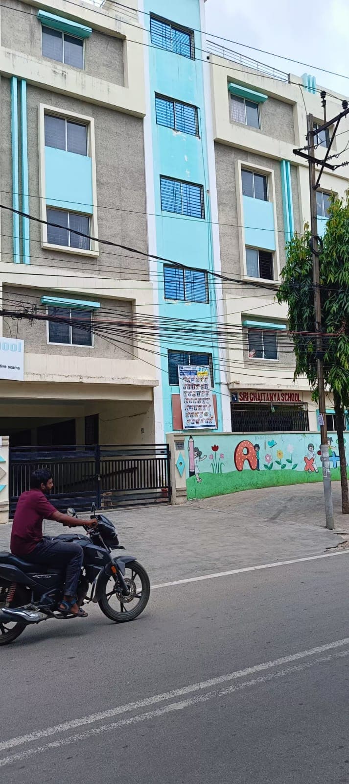 Sri Chaitanya School Barkatpura photo 1