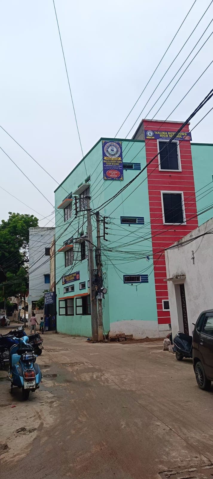 Malika Boystown High School Langar Houz photo 2
