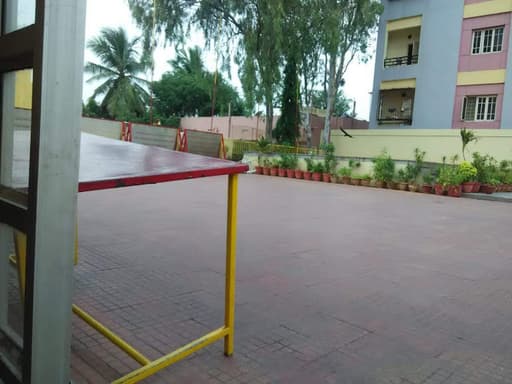 Little Scholar High School Neredmet gallery image 1