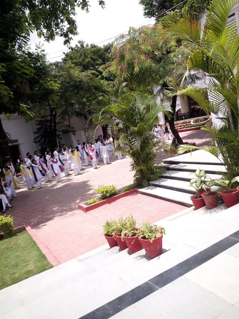 Nasr Girls School Khairatabad photo 3