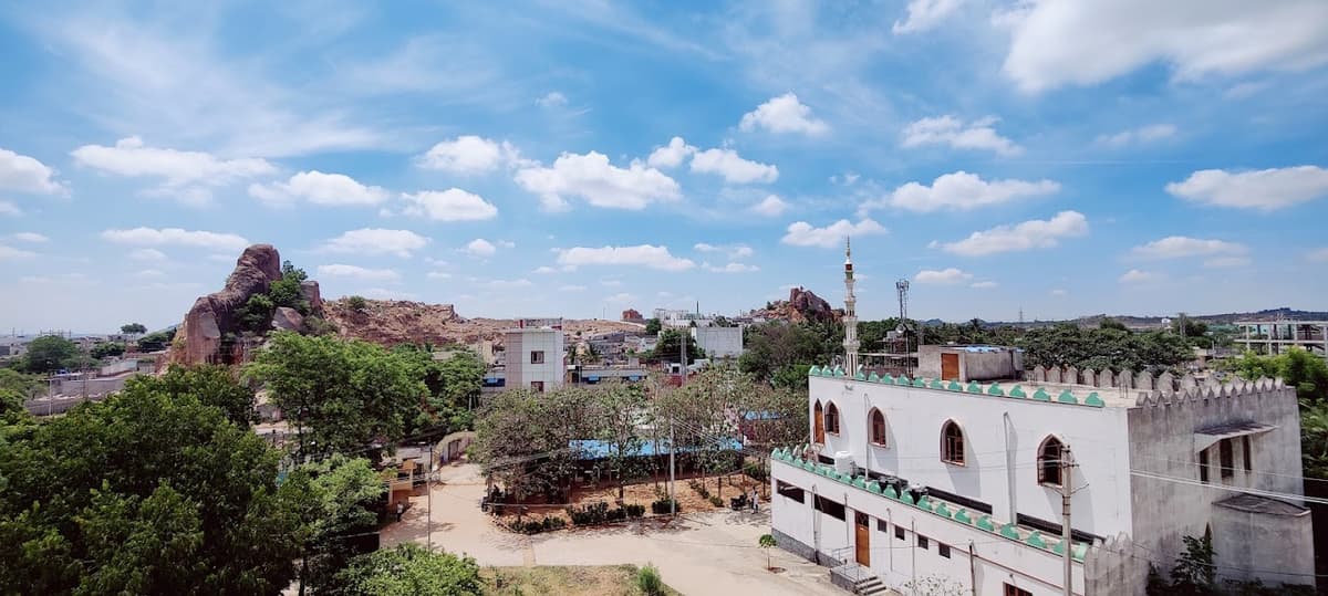 Jamia Darul Huda Pahadi Shareef photo 1
