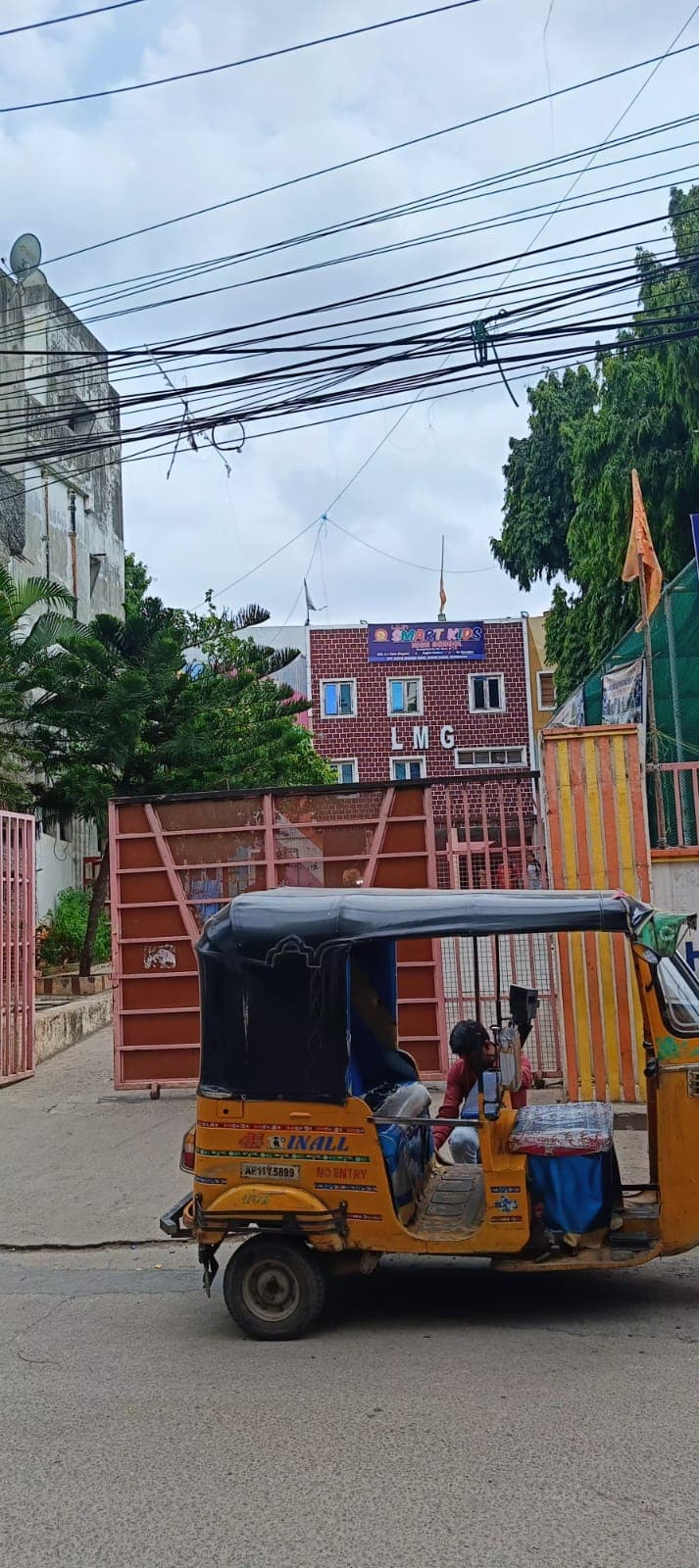 LMG Smart Kids International School Nampally photo 2