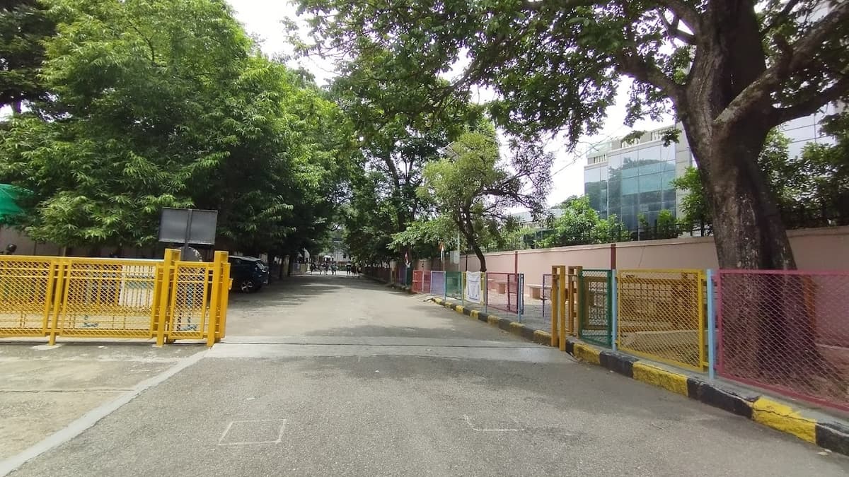 Sophia High School High Grounds photo 6