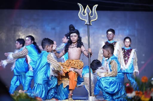 Blooming Buds gallery image 7