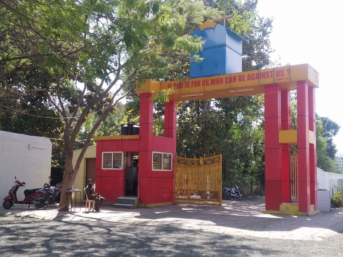 Mount Carmel Convent School photo 2