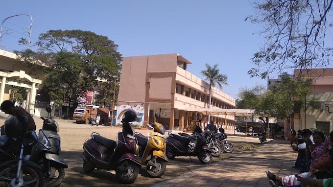 Tarkunde Dharampeth High School photo 3