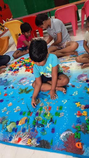Peekaboo Rainbow International pre-school photo 1