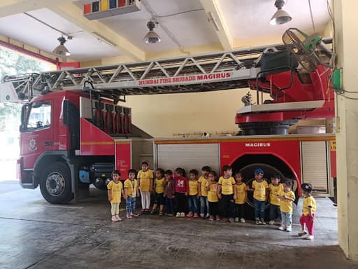 Humming Birds gallery image 3