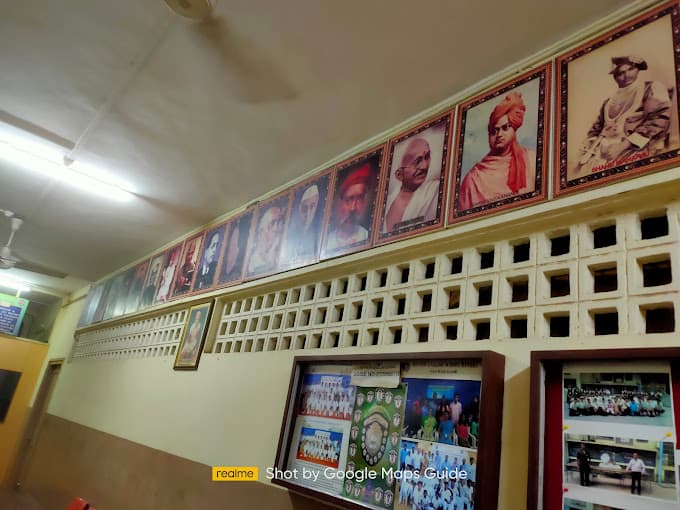 IES New English Primary School Bandra East photo 1