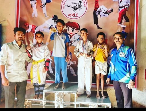 Shabnam Sayed English School Neral gallery image 5