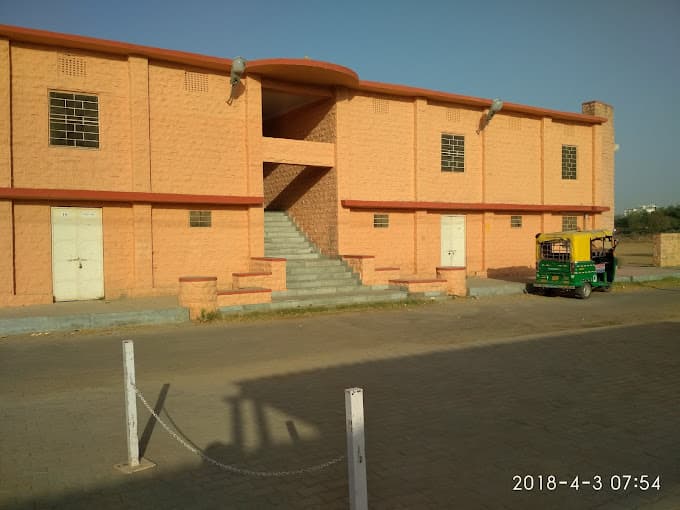 BZS School photo 2