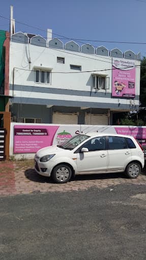 Strawberry Kingdomes Sukhlia photo 3