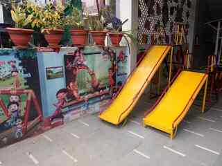 New Honey Public School photo 2