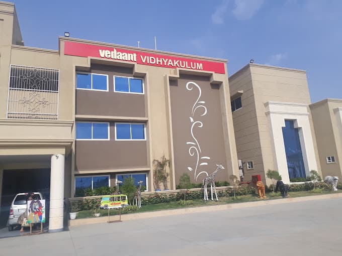 VEDAANT VIDHYAKULUM Kanadia Main Road photo 2