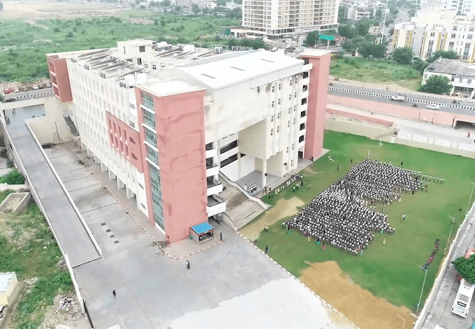 Modern School photo 5