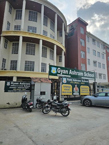 Gyan Ashram School Mansarovar photo 7