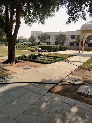 Rukmani Birla Modern School photo 5