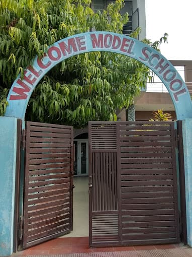 Welcome Model School photo 3