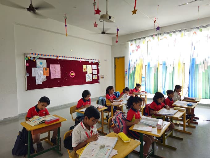 Radcliffe World School photo 1