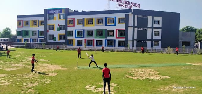 Dolphins High School photo 2