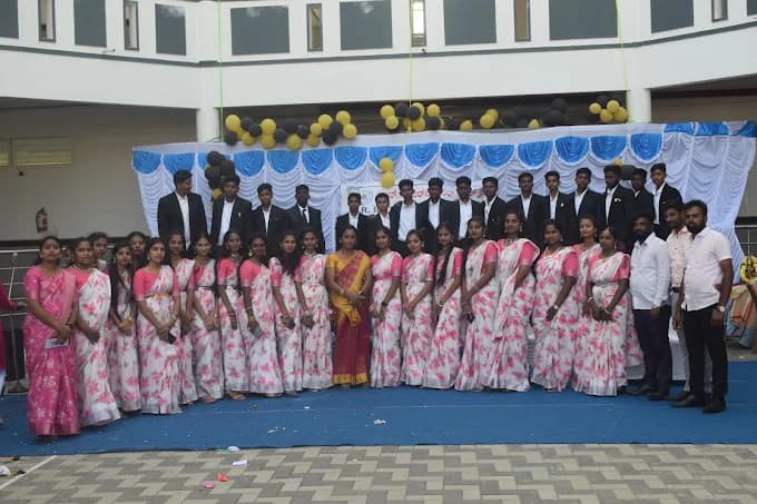 VR International School photo 1