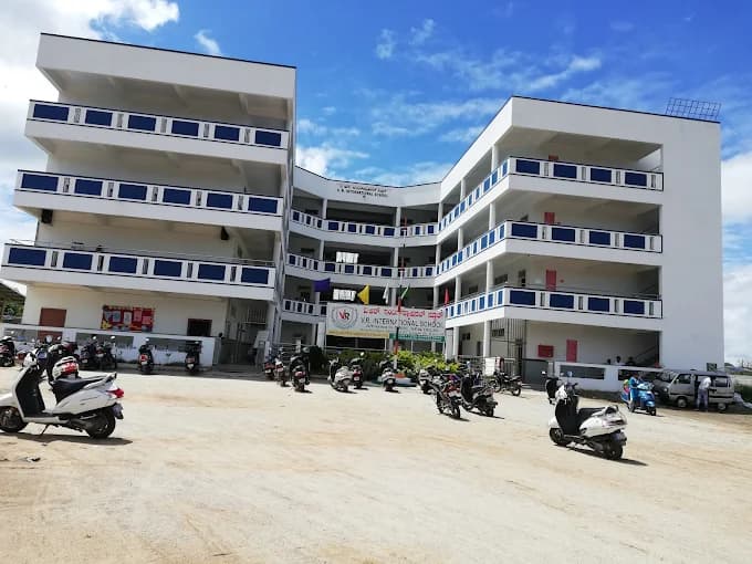 VR International School photo 2