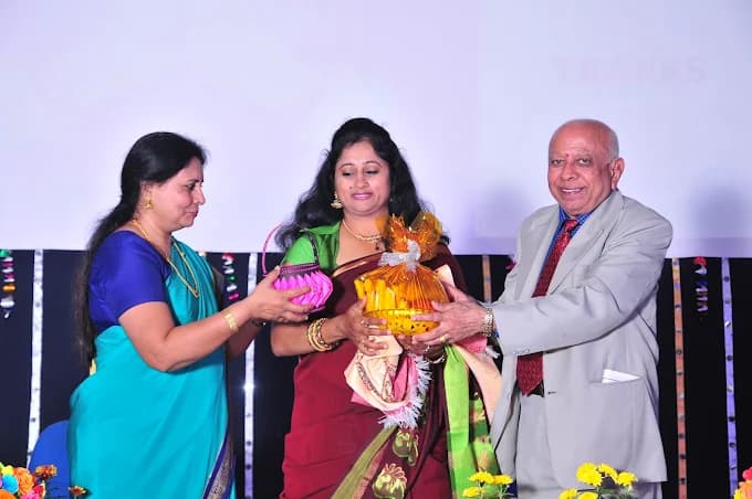 Poornaprajna Vidya Niketan School Basavanagudi photo 1