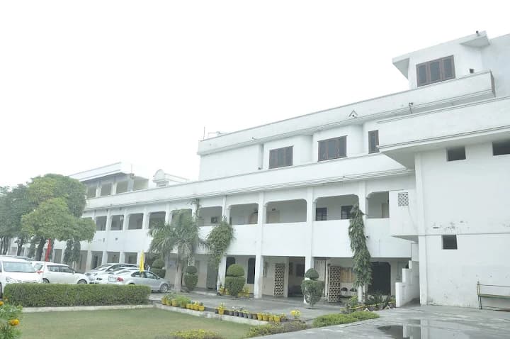 Sir Chhotu Ram Heritage School photo 1