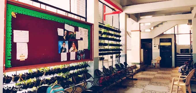 Sindhi High School Seshadripuram photo 3